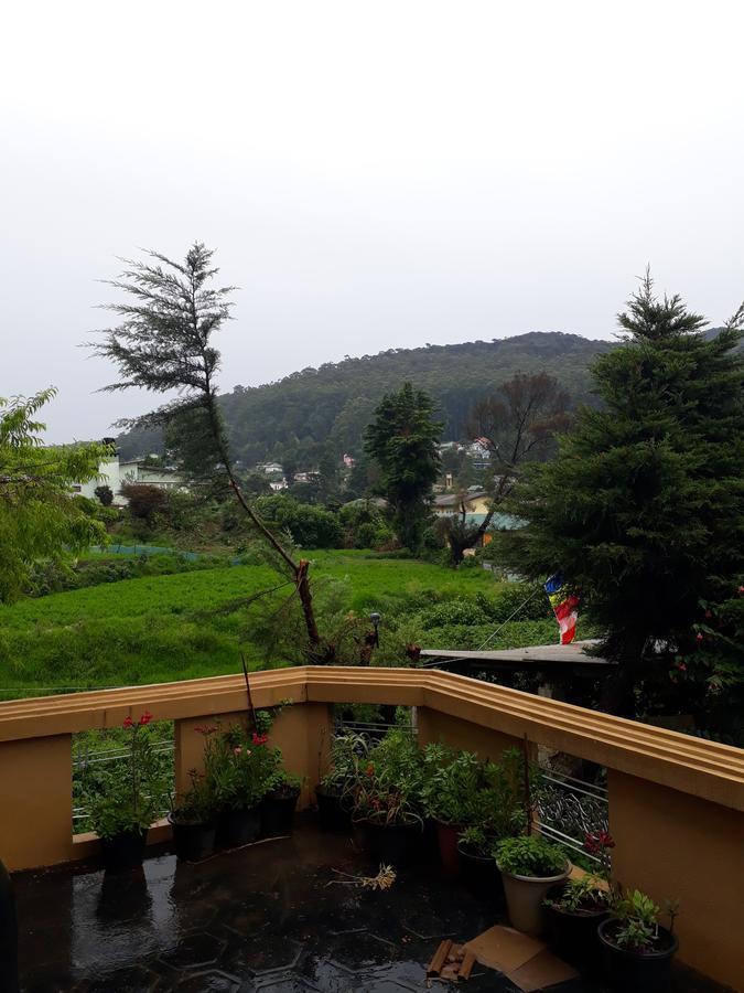 Hotel Rainyfreindz Nuwara Eliya Esterno foto